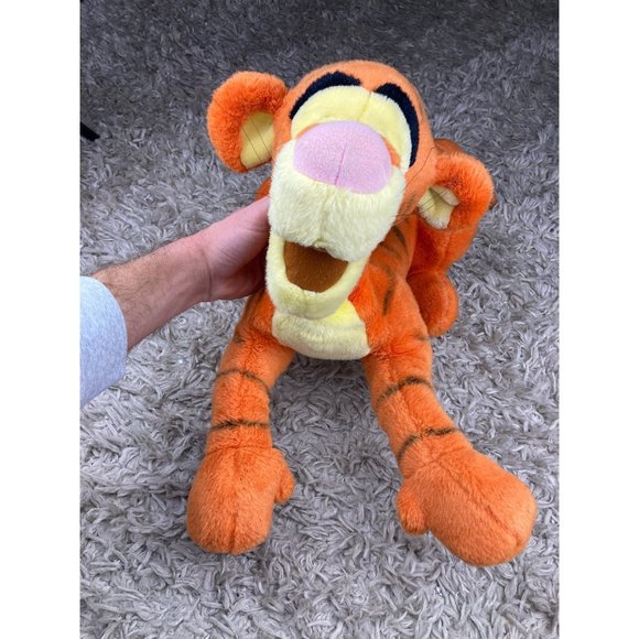 Giant Vintage Tigger Disney Exclusive Stuffed Animal Plush 30’ (Winnie The Pooh) - Picture 4 of 9